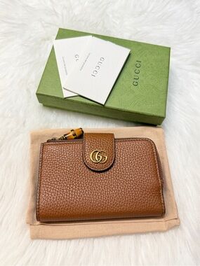 NEW✨Gucci GG Bamboo Grained Leather Bifold Compact Wallet